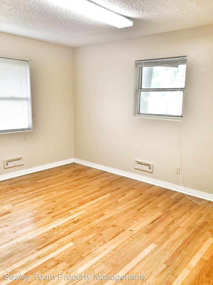 730 W Tharpe St - Photo 3 of 9