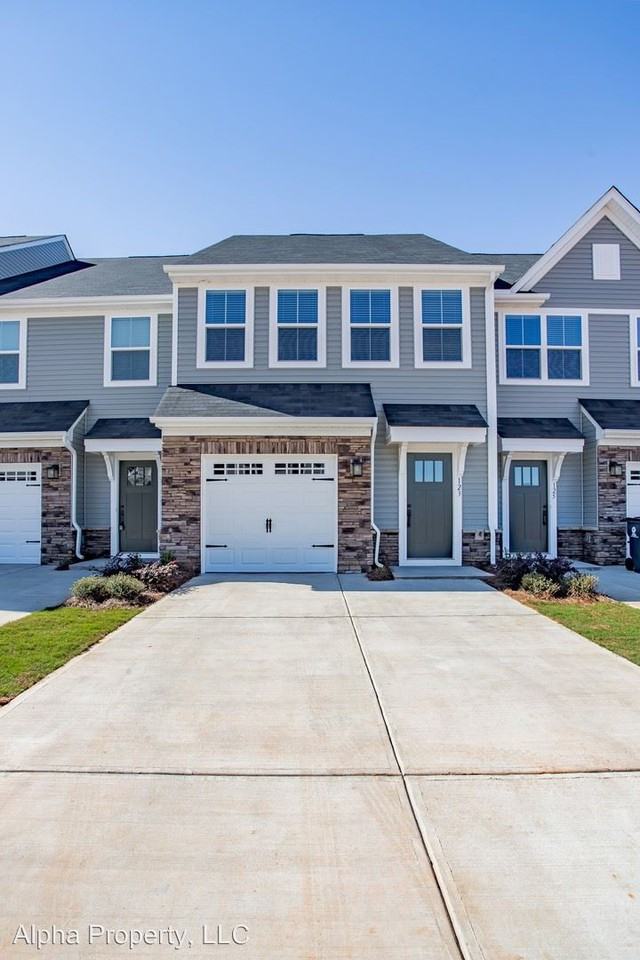 123 Roseridge Drive - Photo 2 of 23