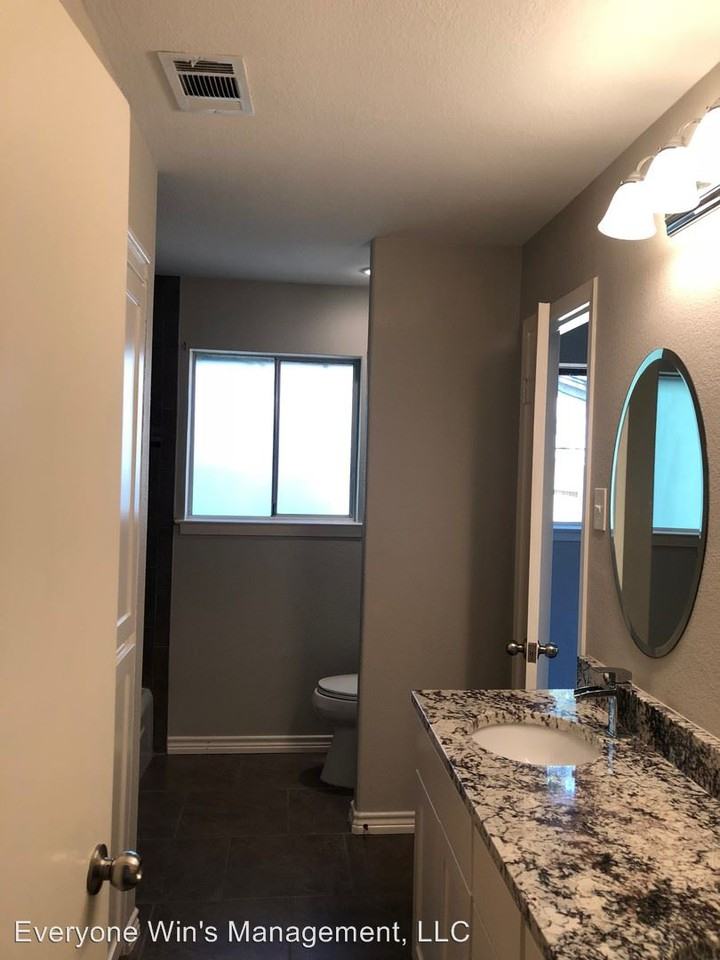 1616 Summer Pl Cir - Photo 3 of 11