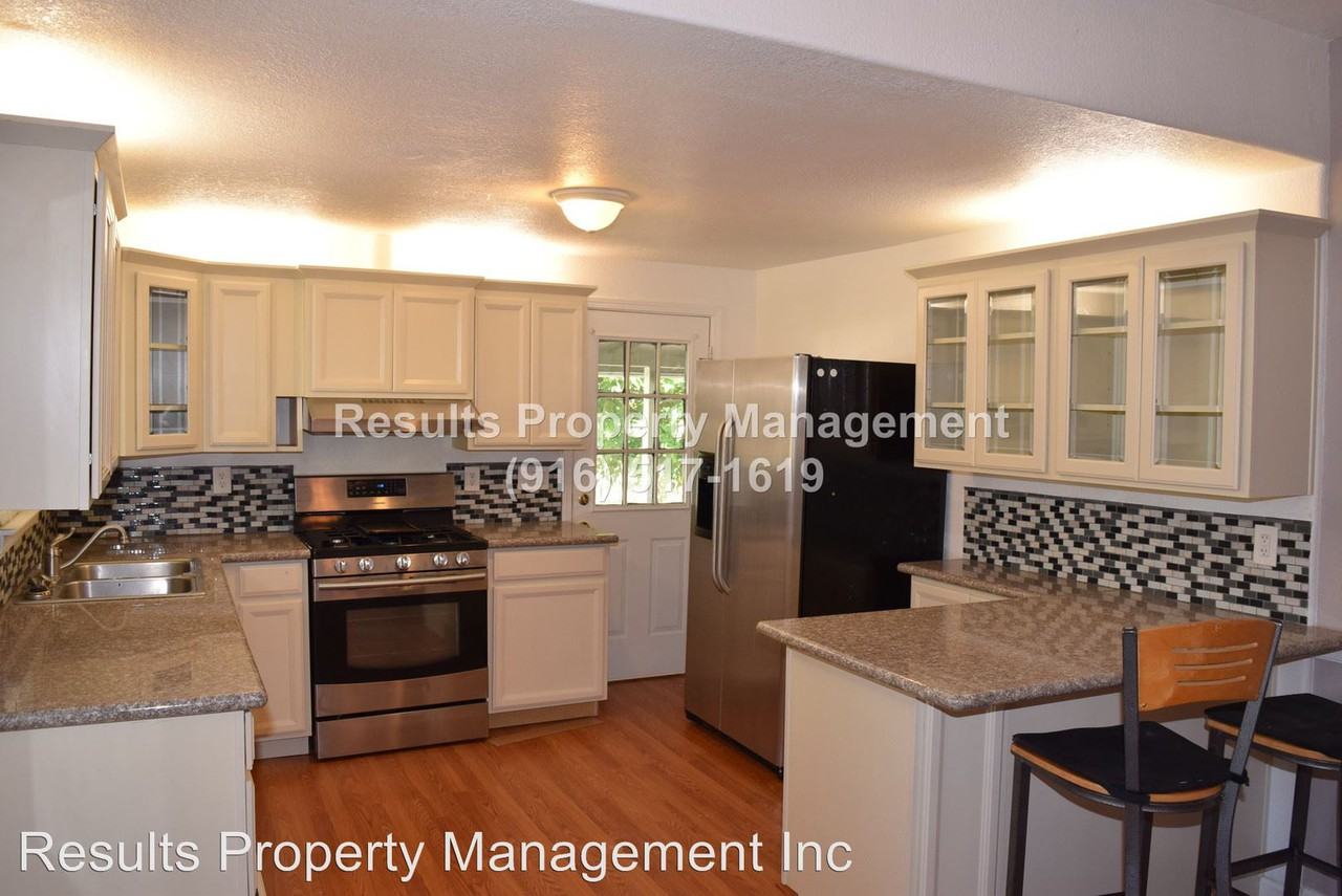 821 Shearer St - Photo 2 of 8