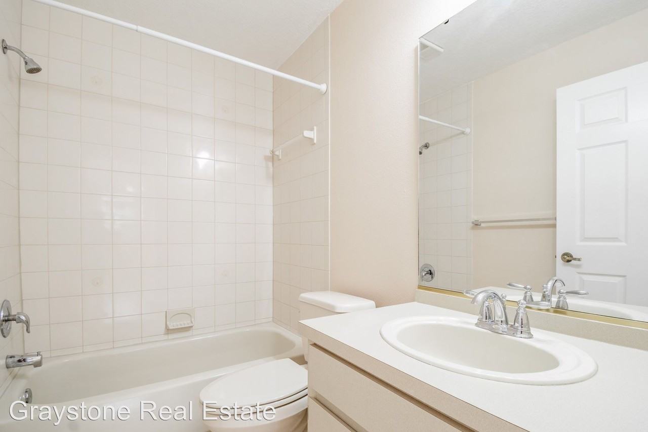 355 23rd Ave SW - Photo 2 of 21