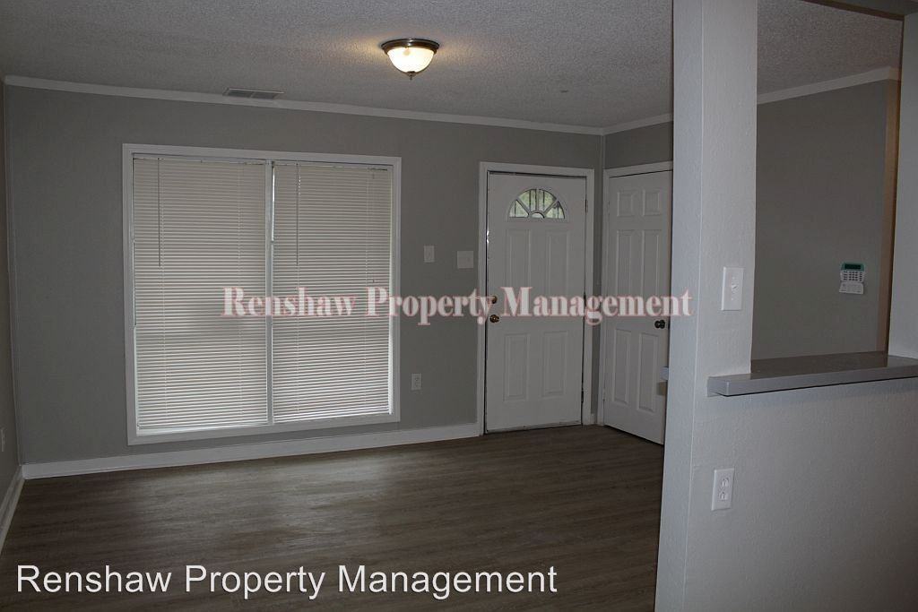 4093 Glenbrook St - Photo 2 of 11