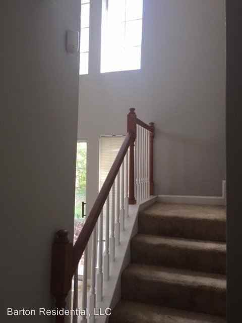 3120 Lake Dr - Photo 2 of 7