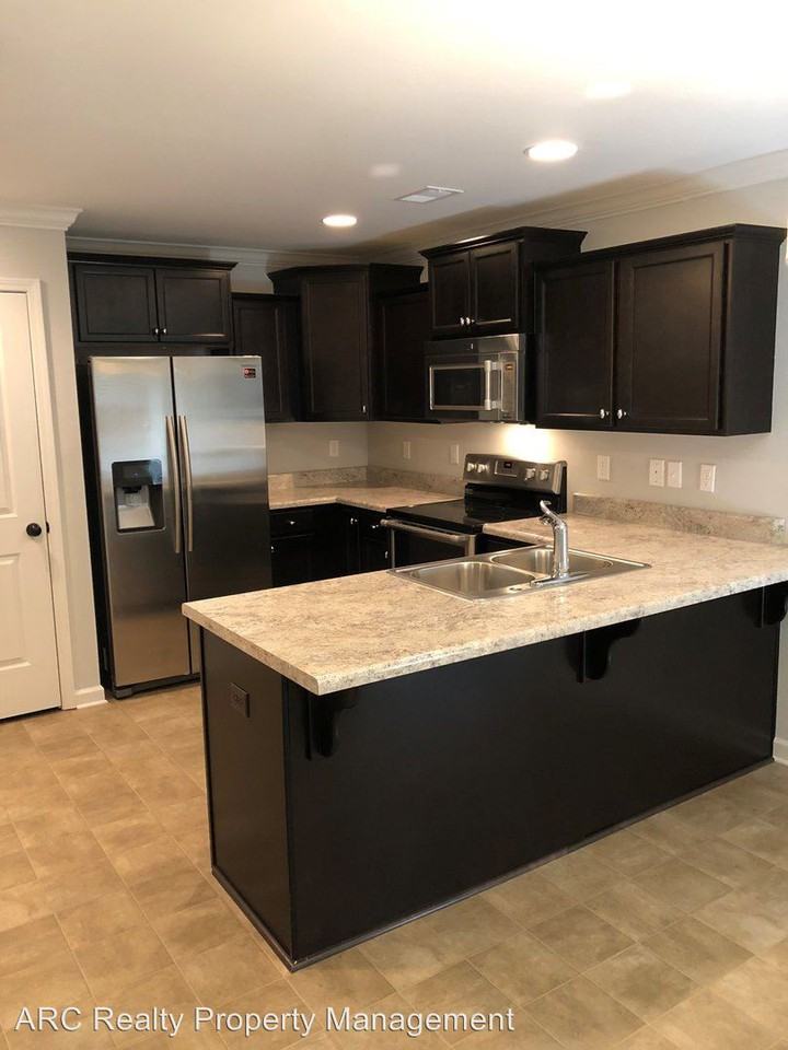 6192 Townley Way - Photo 2 of 6