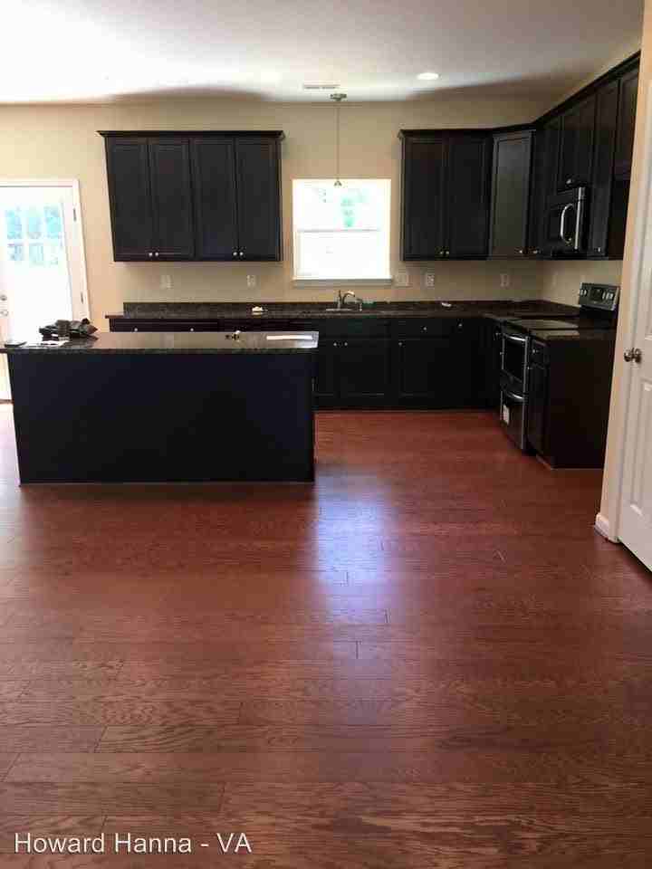 413 MacDonald Rd - Photo 3 of 5