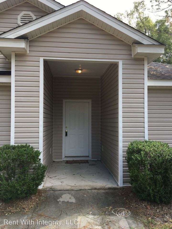 10179 Sandyrock Ln - Photo 3 of 19