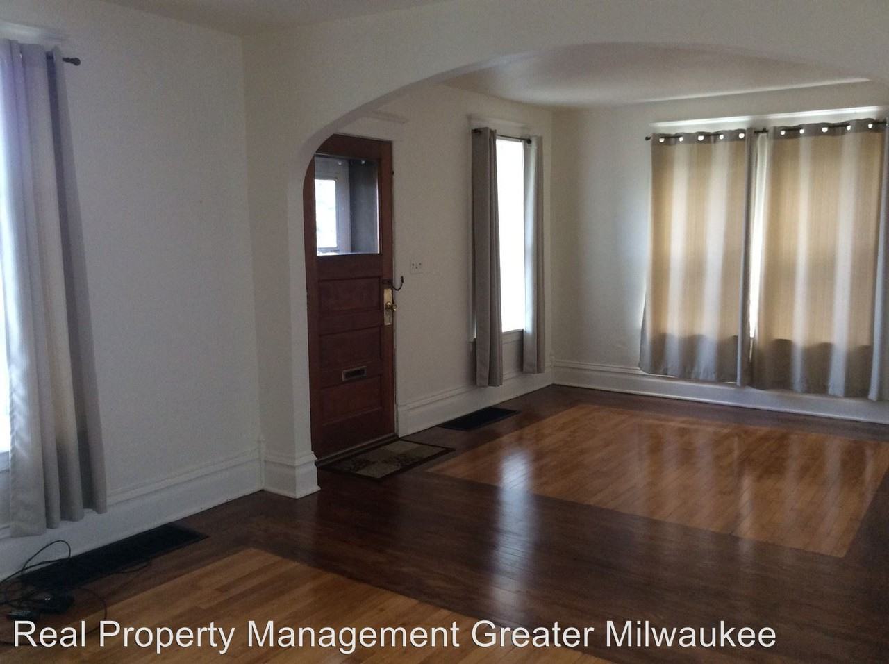 105 N Main St - Photo 2 of 20