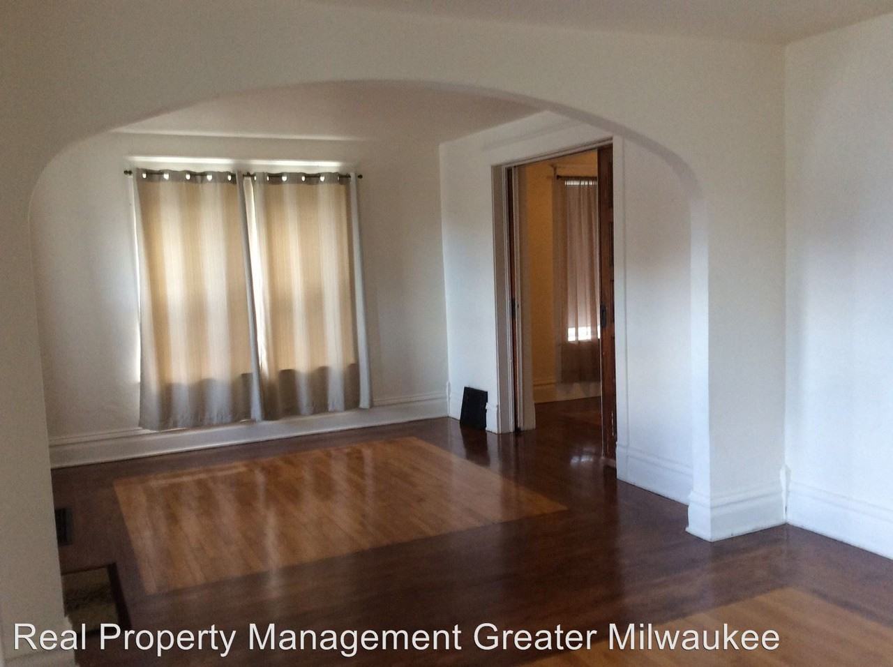 105 N Main St - Photo 3 of 20