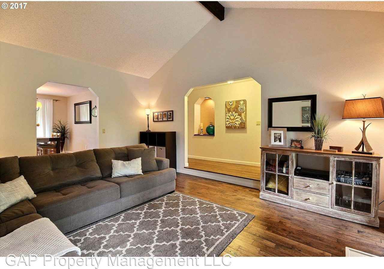 2133 SW Marigold St - Photo 2 of 16