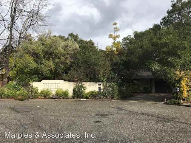 13754 Howen Dr - Photo 2 of 48