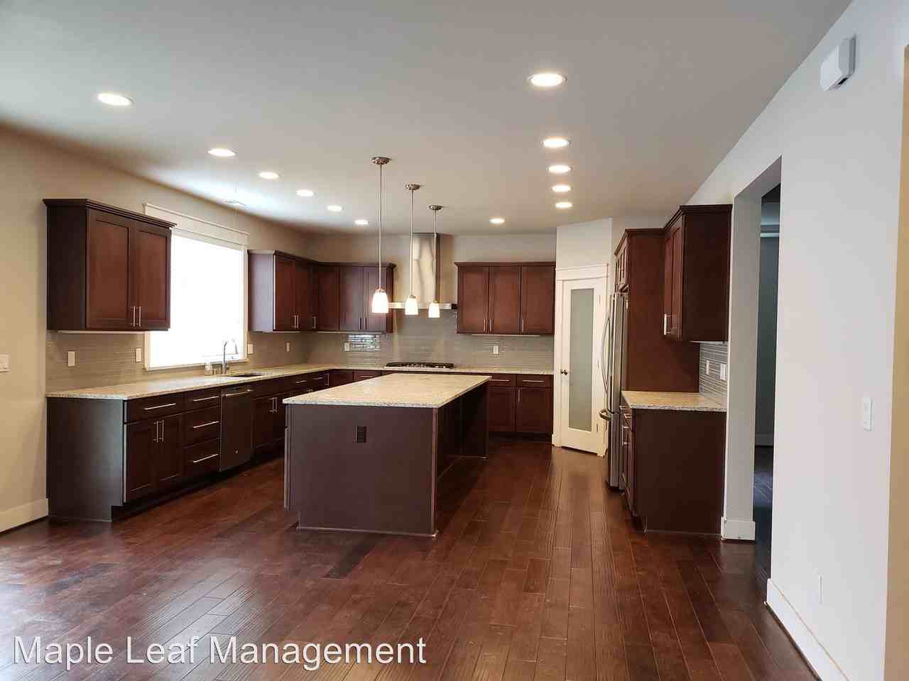 13019 NE 74th St - Photo 3 of 19