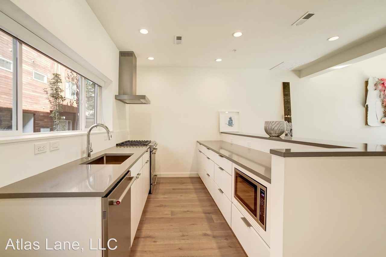 446 Ridge St NW #B - Photo 2 of 17