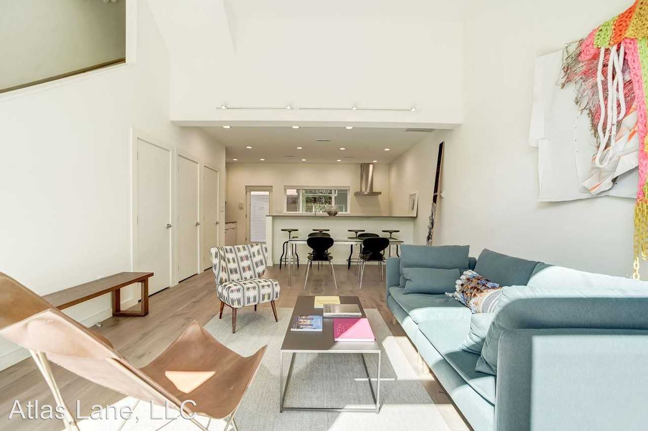446 Ridge St NW #B - Photo 3 of 17