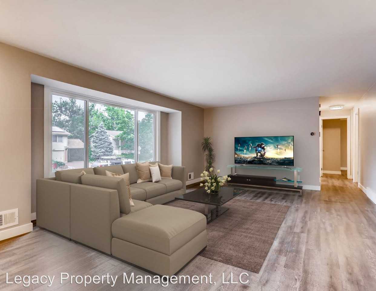 2122 E Panama Dr - Photo 3 of 12