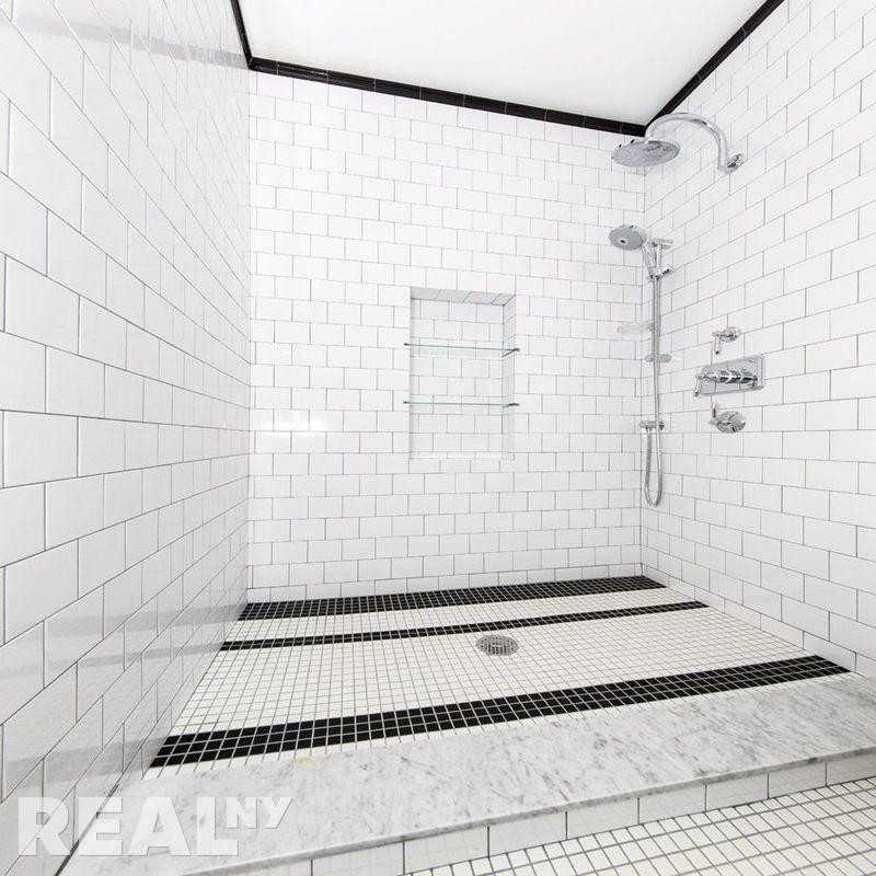 808 Lexington Ave 4 - Photo 2 of 14