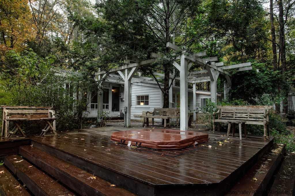 66 Yerry Hill Rd - Photo 2 of 15