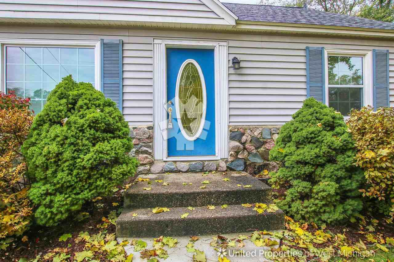 1015 Edison Ave NW - Photo 3 of 34