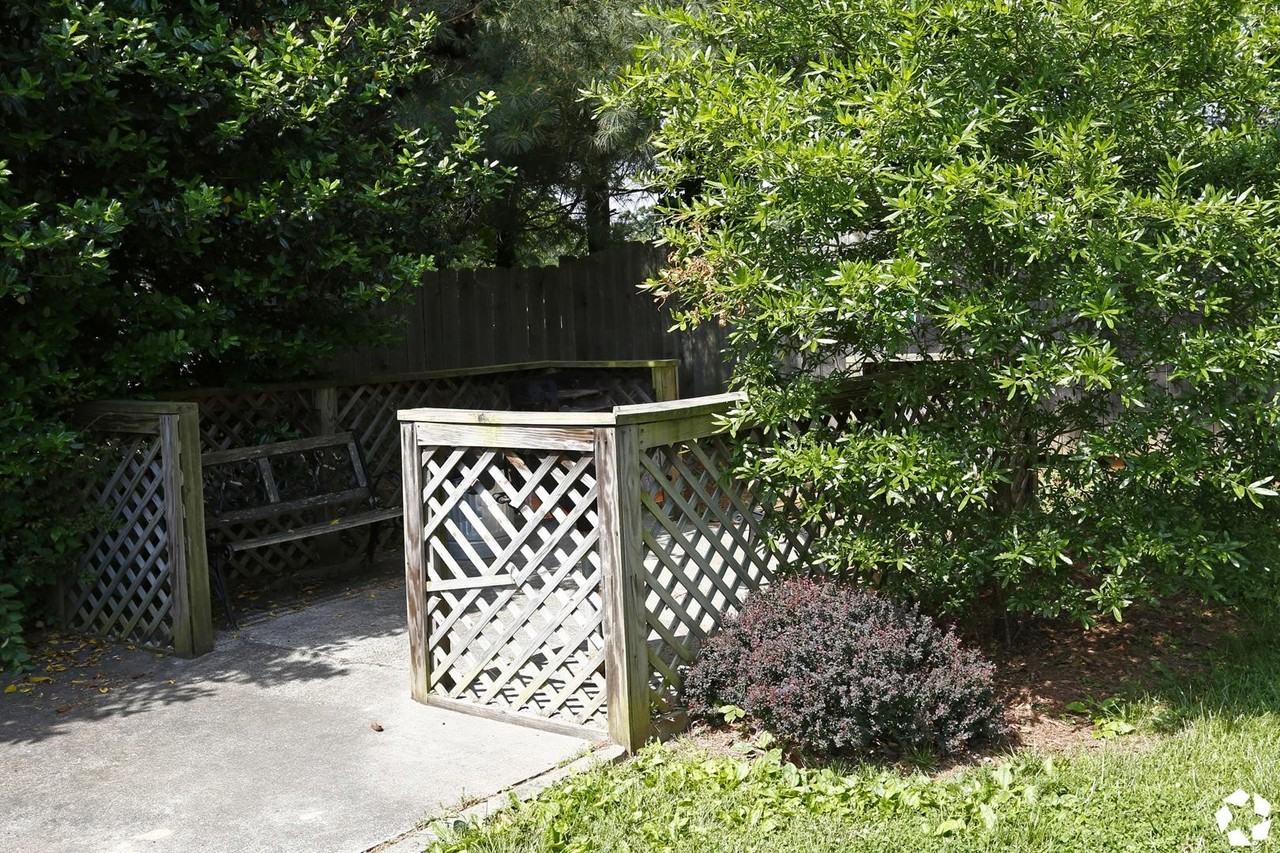 Manor Ridge Apartments - Photo 2 of 21