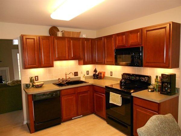 6482 Club Ct E - Photo 2 of 5