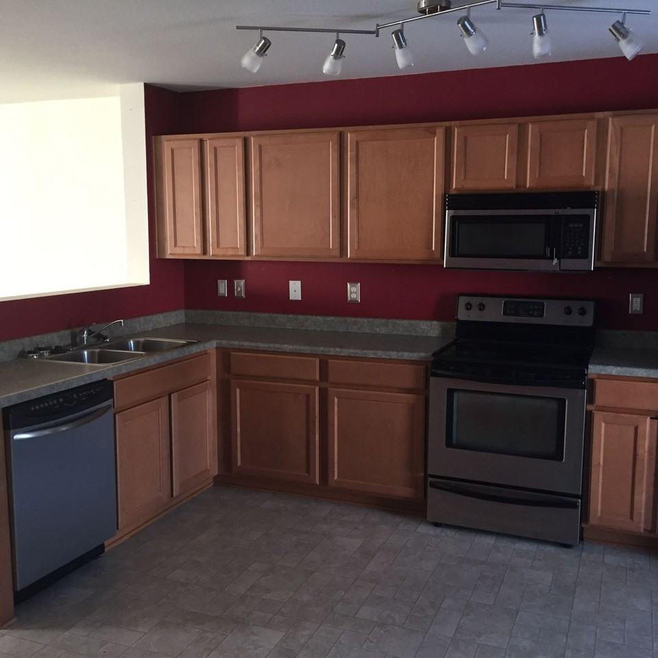 147 Whitestone Dr NE - Photo 2 of 6