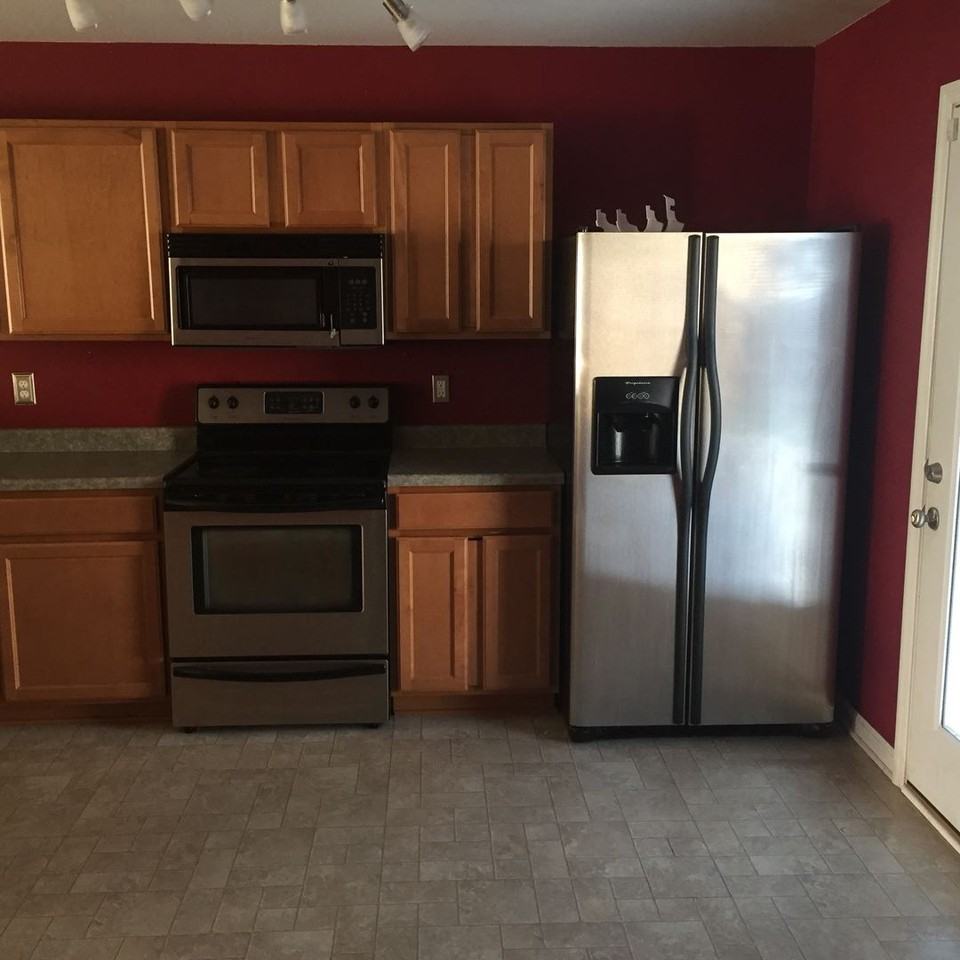 147 Whitestone Dr NE - Photo 3 of 6
