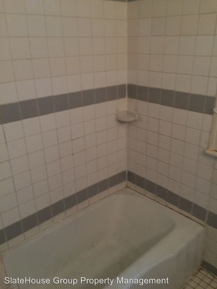 352 McKnight St - Photo 3 of 18