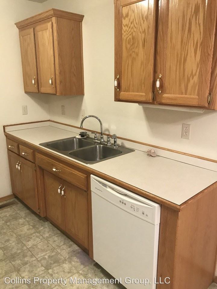 373 Peach Tree St - Photo 2 of 13