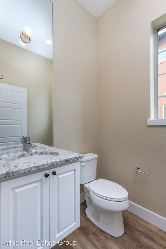 2644 S Orchard St - Photo 3 of 46