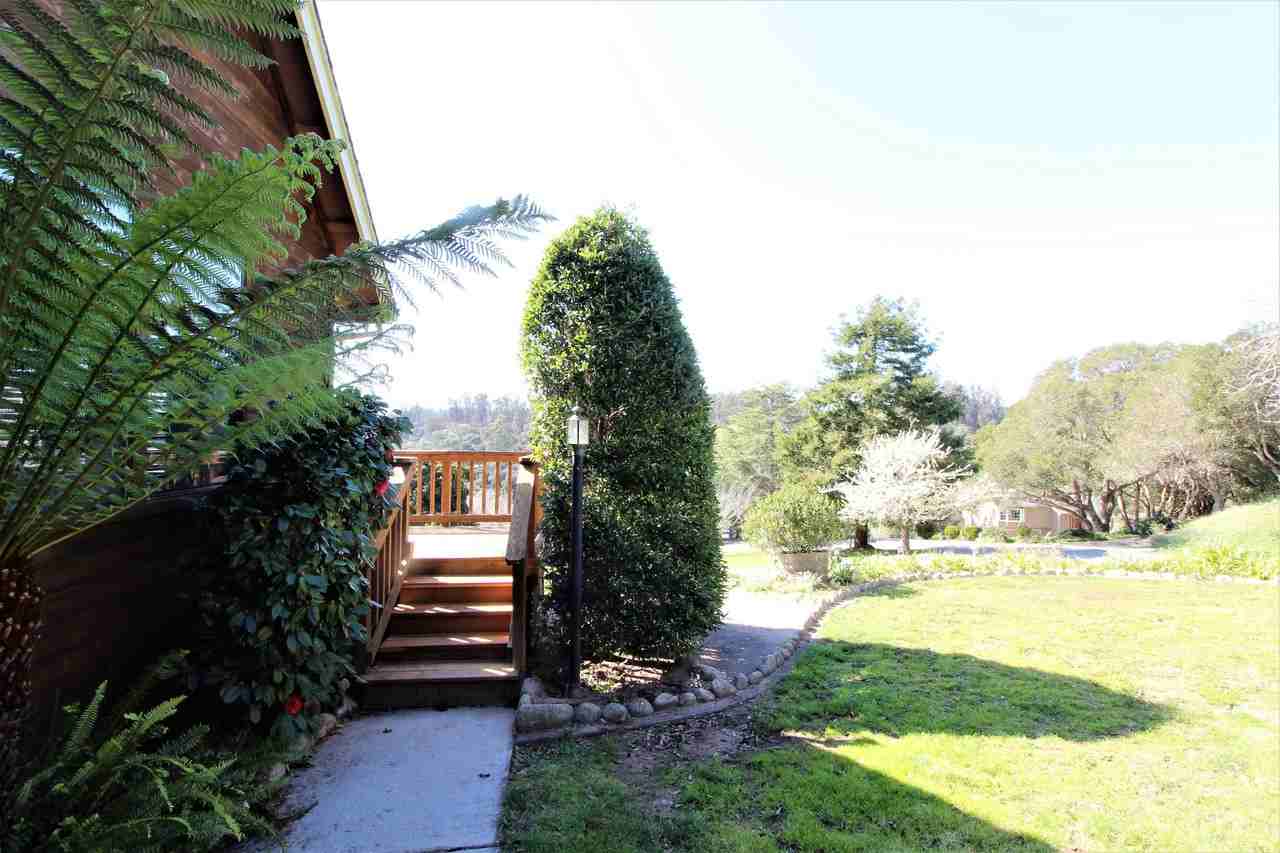 7565 Chester Dr - Photo 2 of 9