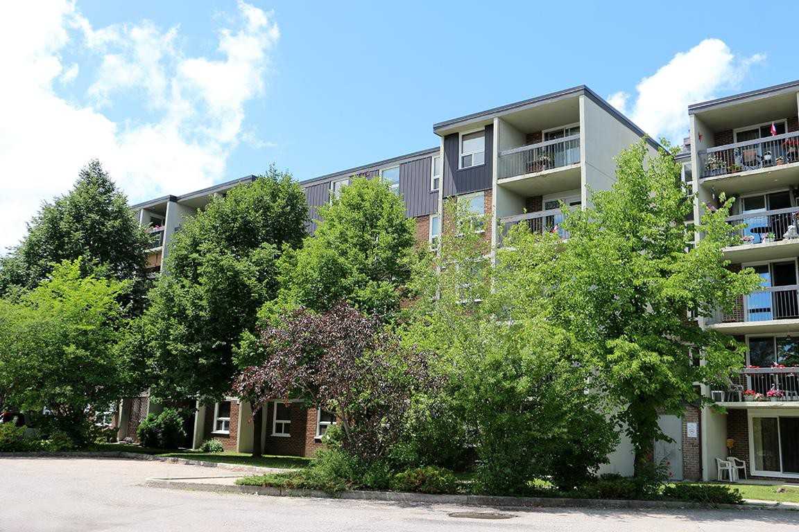 Campbell Court Apartments - 42 Apartment Building, Stratford, ON N5A