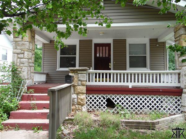 740 Magnolia St - Photo 2 of 21