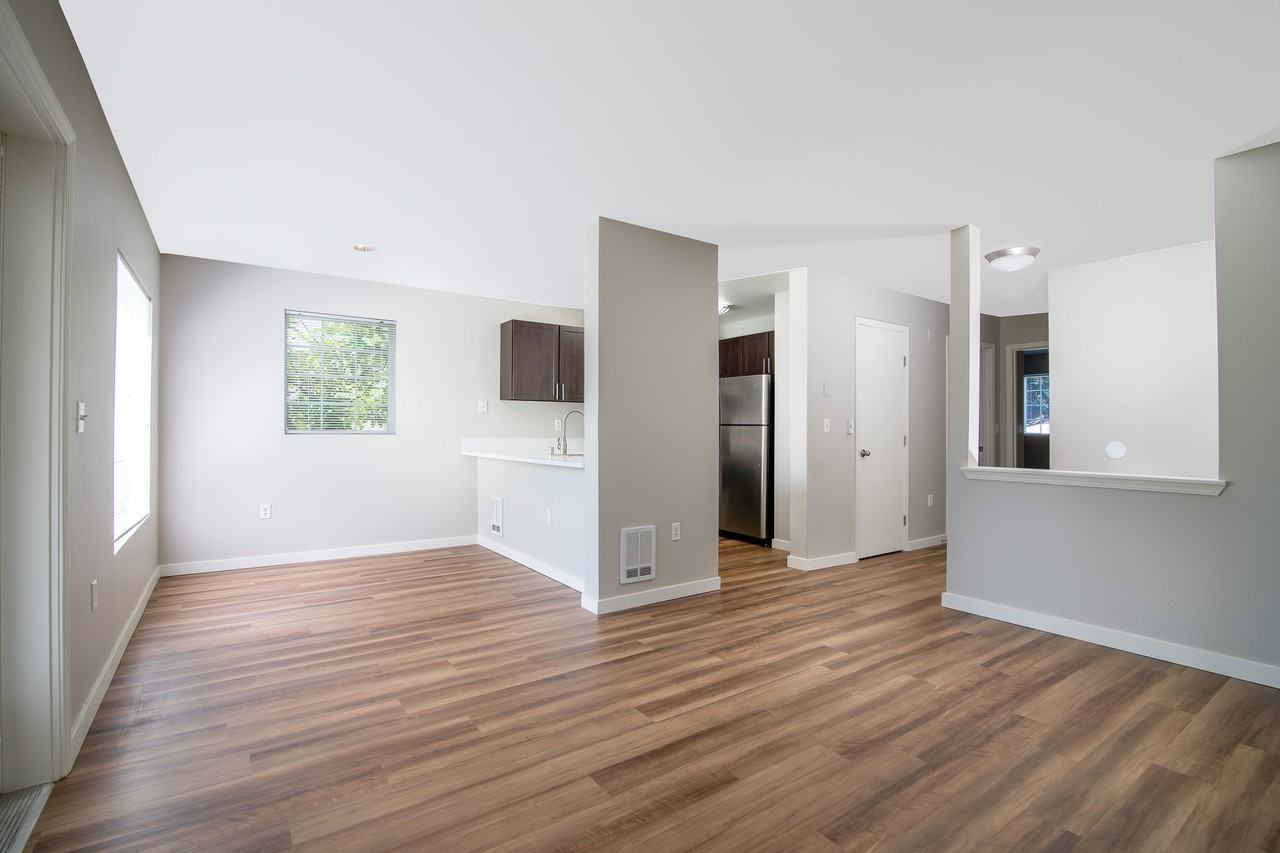 The Retreat at Bothell - Photo 3 of 11