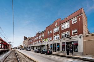 featured image of 1931 E 71st St