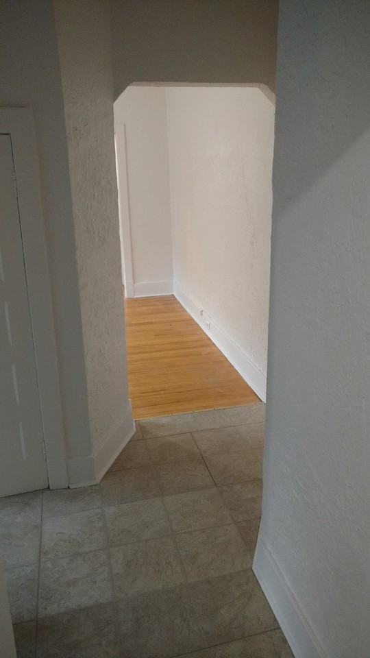 92 Blackburn Avenue #7 - Photo 4 of 21