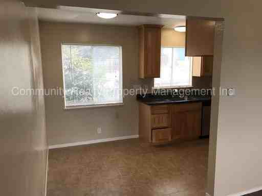 5736 Bayview Ave - Photo 3 of 5