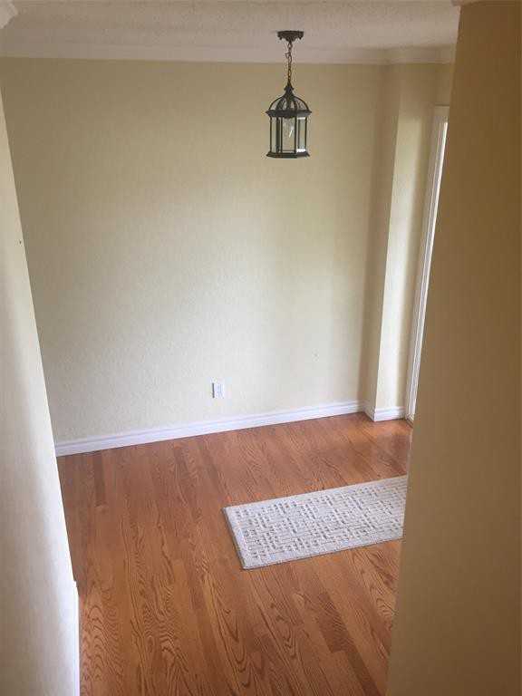 2589 Westgate Crescent - Photo 3 of 22