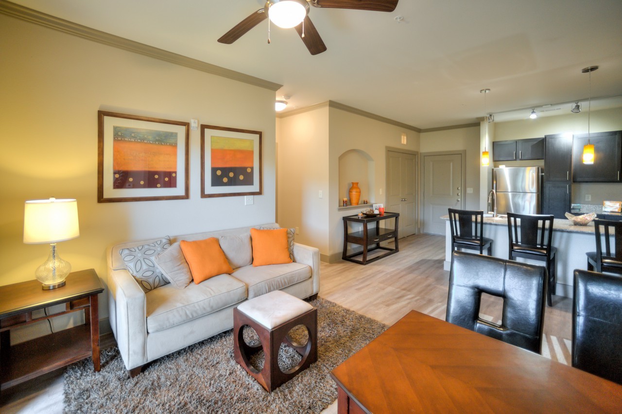 The Oaks at Wayside - Photo 3 of 44