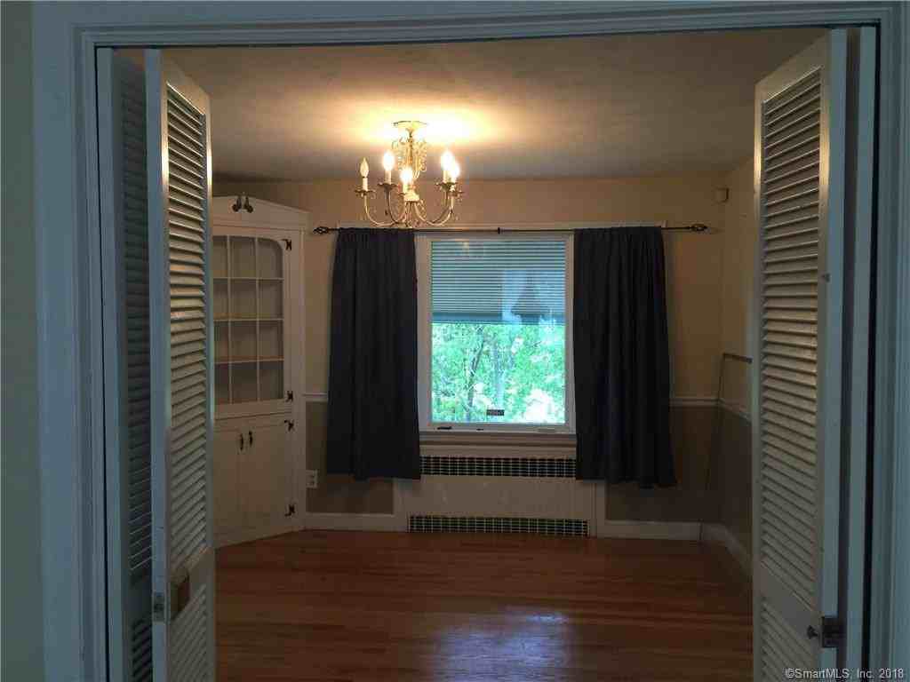 299 Orchard Ave - Photo 3 of 16