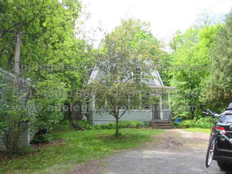 720 Maple Dr - Photo 2 of 32