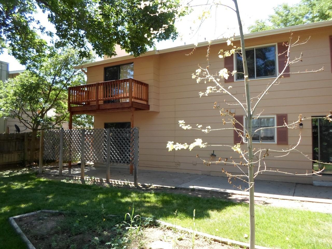 1406 Centennial Rd - Photo 3 of 19