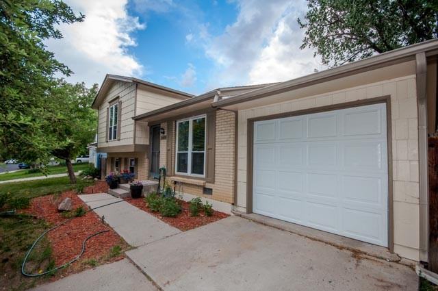 2480 S Kittredge Way - Photo 2 of 16