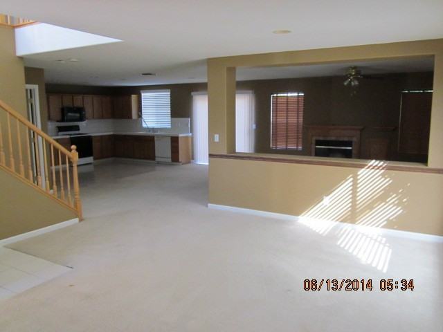 329 Goshawk Ct - Photo 2 of 14