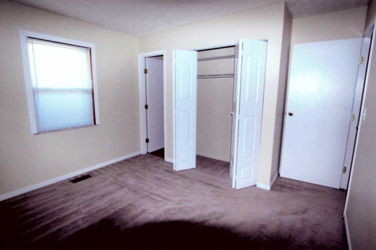 2665 Buggywhip Ln - Photo 3 of 4