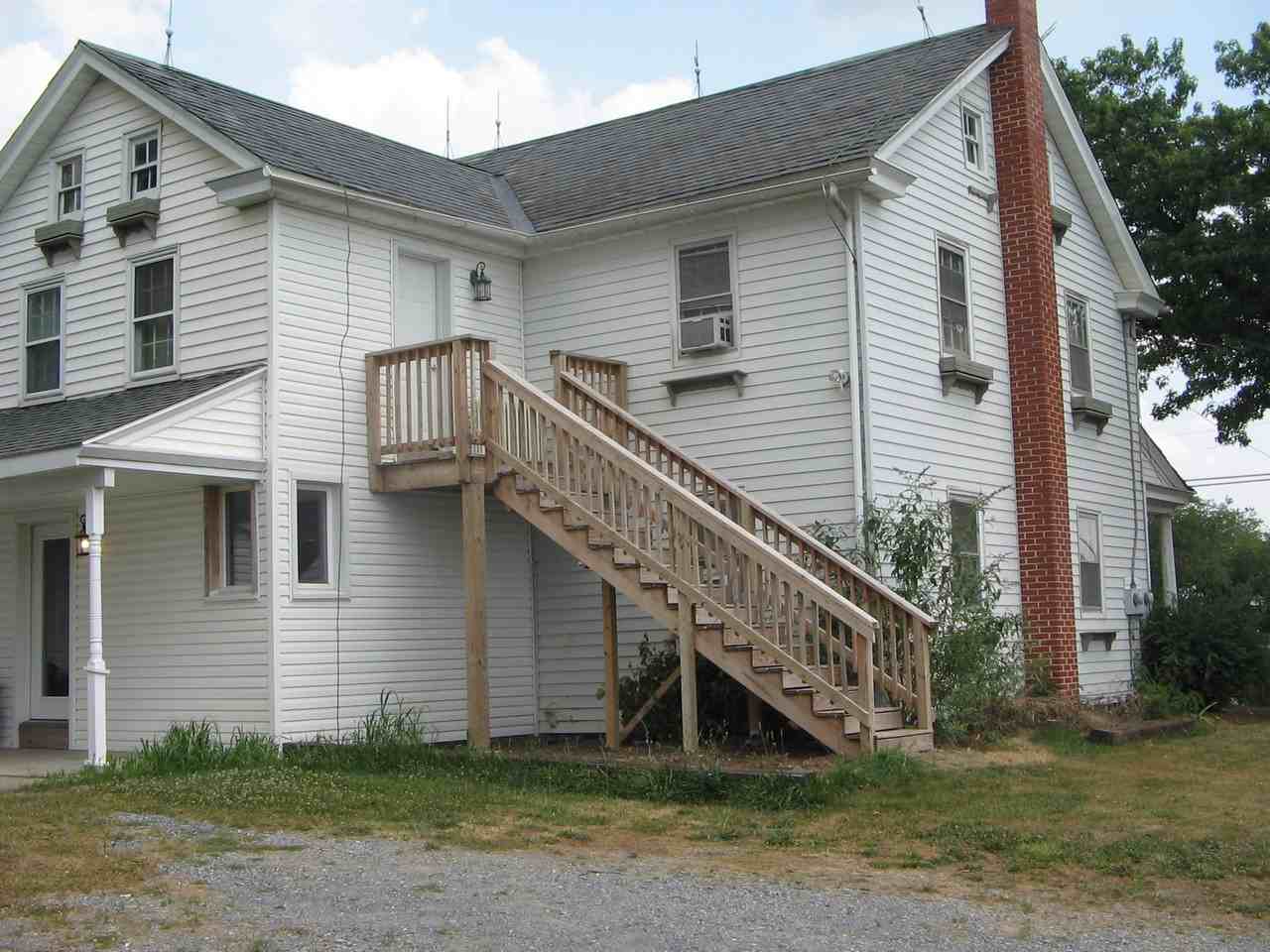 1503 Cloverleaf Rd - Photo 2 of 14