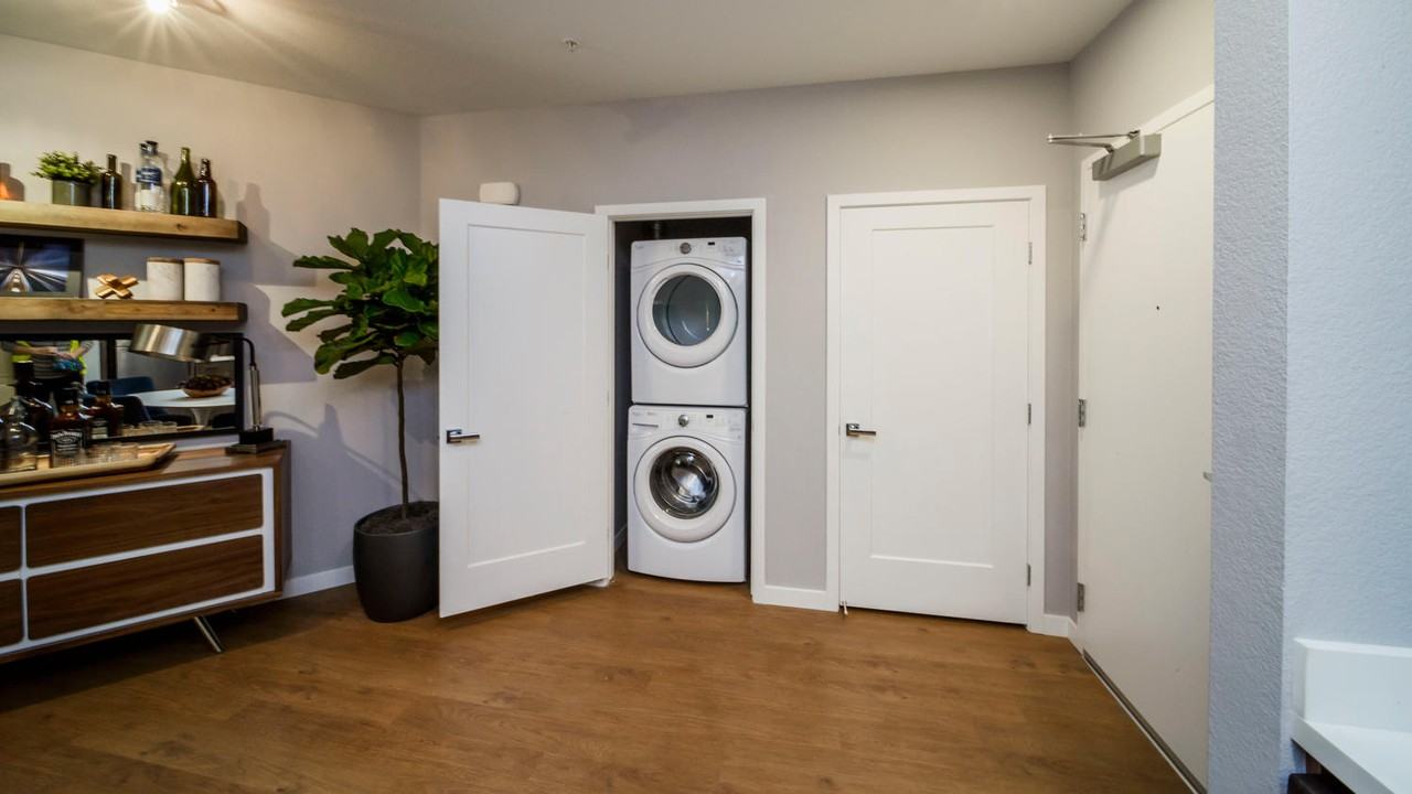 6tenEast - Photo 3 of 43