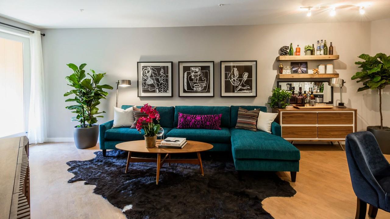 6tenEast - Photo 5 of 43