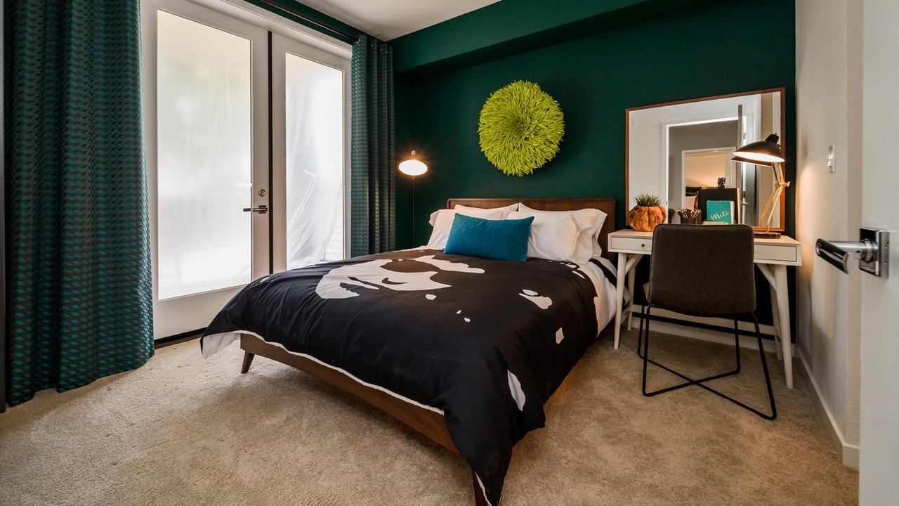 6tenEast - Photo 6 of 43