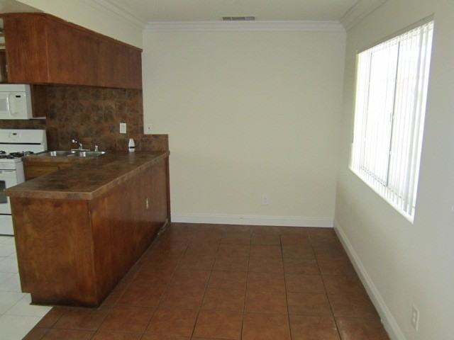 9333 Elm Vista Dr #5 - Photo 3 of 18