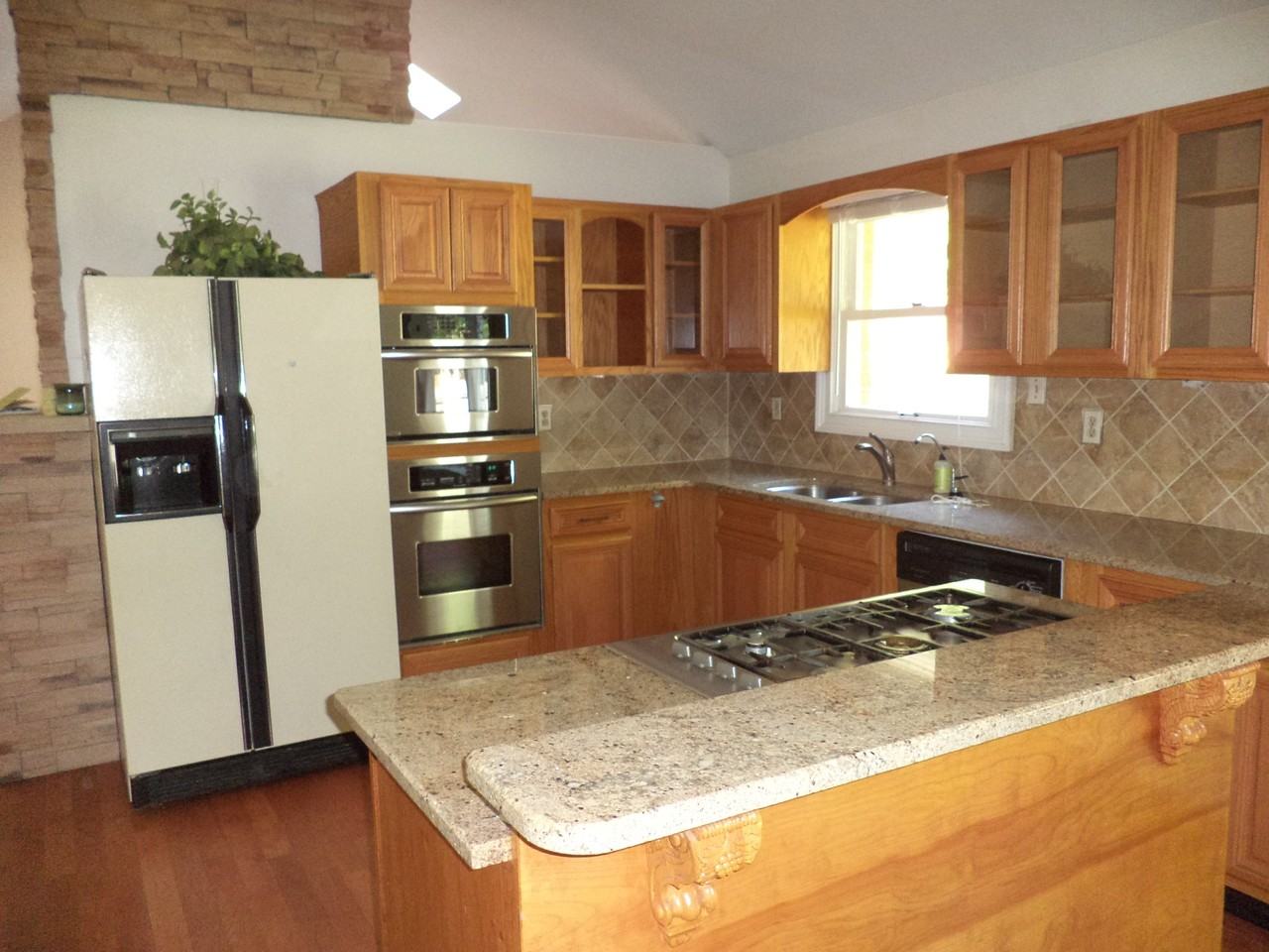 1324 St Brides Rd W - Photo 2 of 13