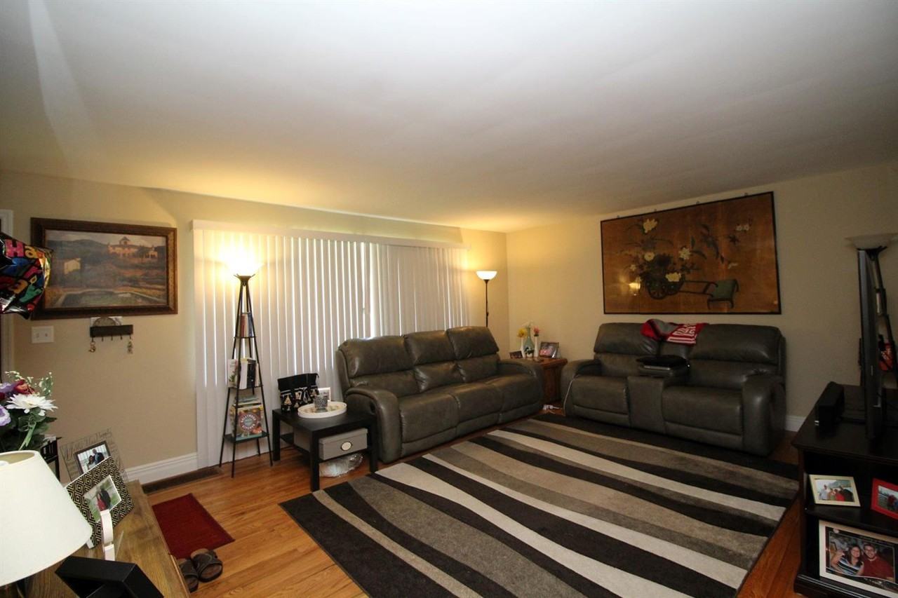 26 Hadley Rd - Photo 3 of 15